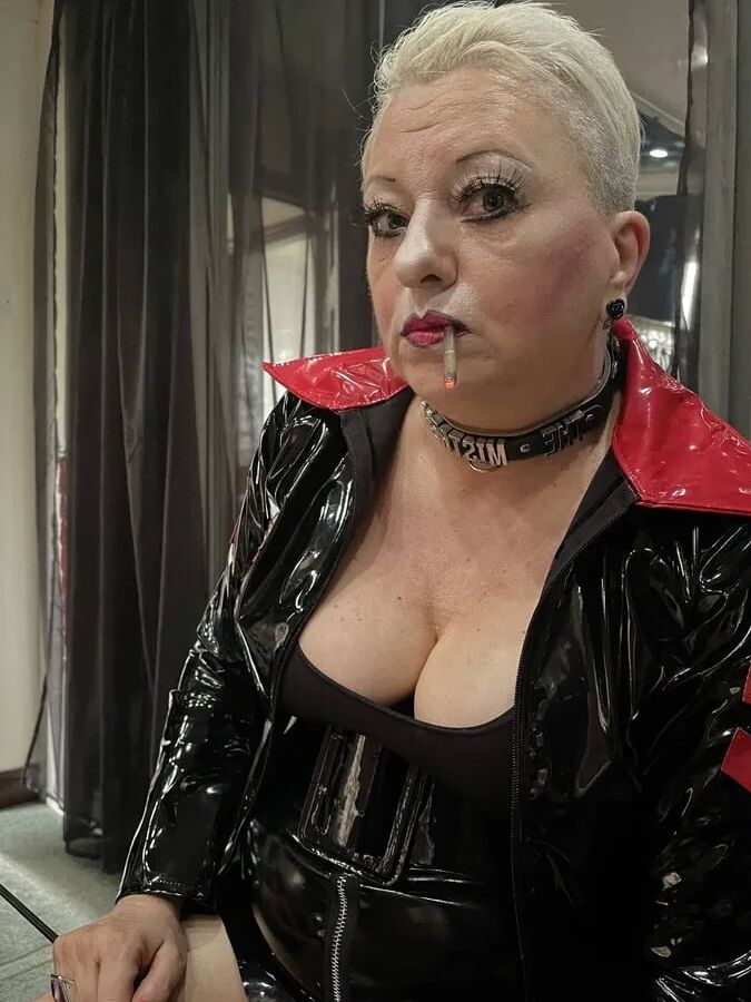 MISTRESS 52