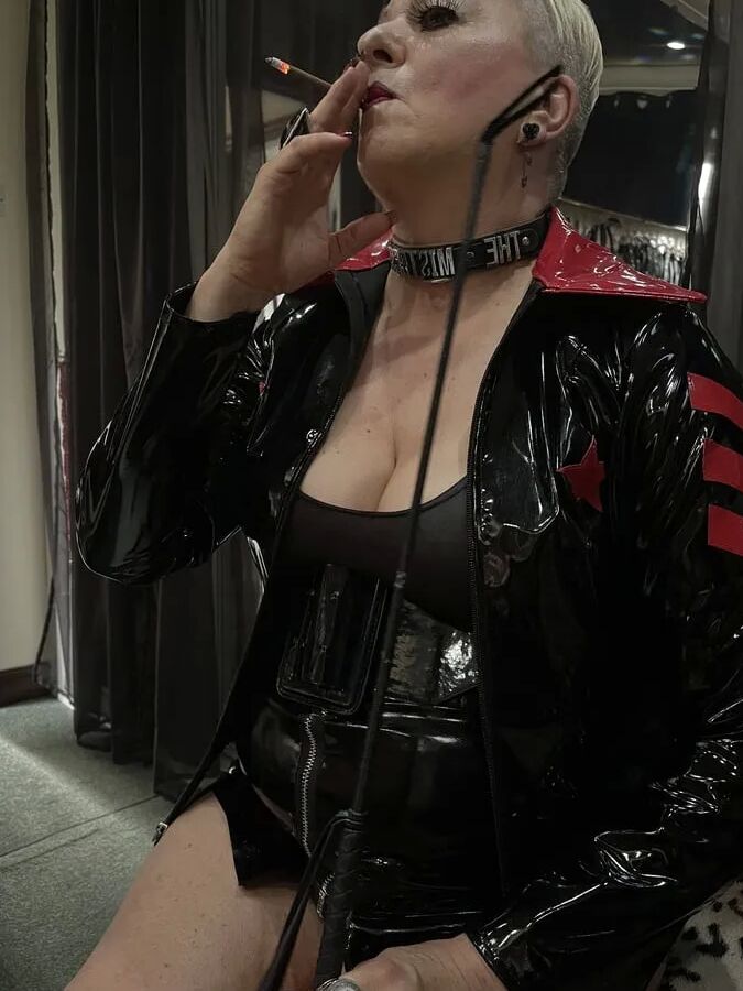 MISTRESS 52