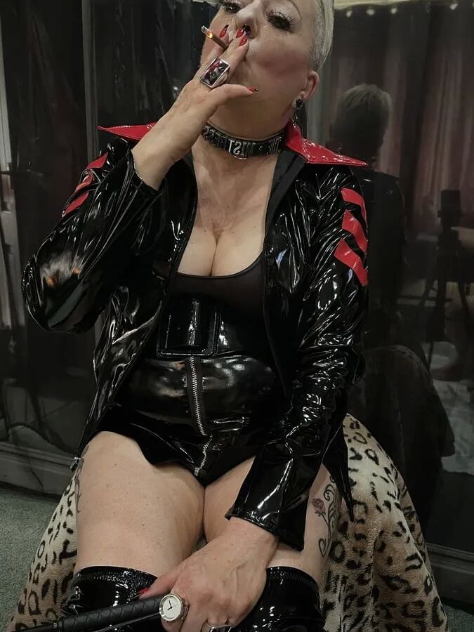 MISTRESS 52