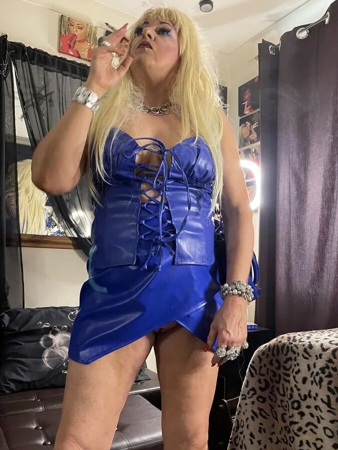 SLUT 586