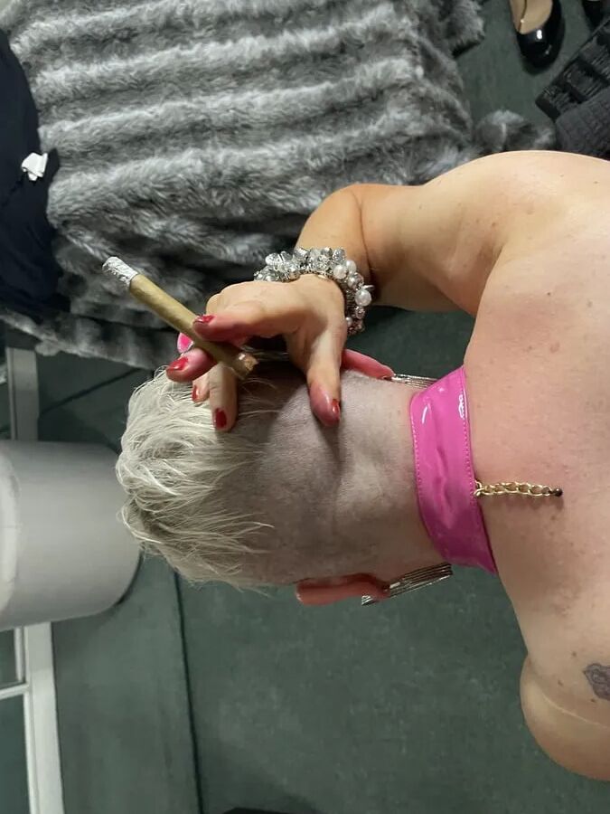 SLUT 411