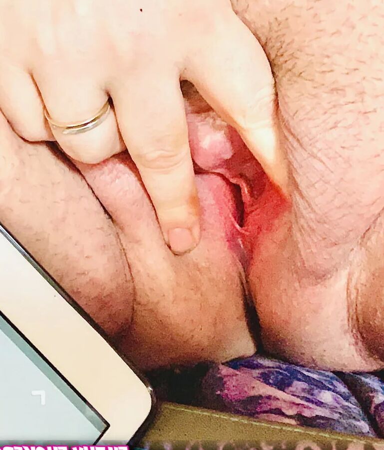 Tina Snua Selfies #3