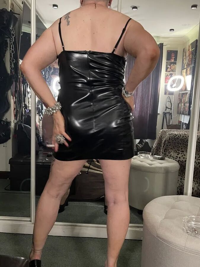 SLUT 527