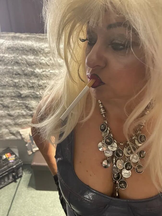 SLUT 178