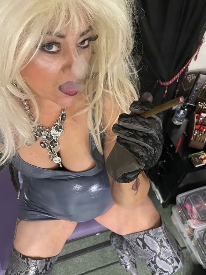 SLUT 178