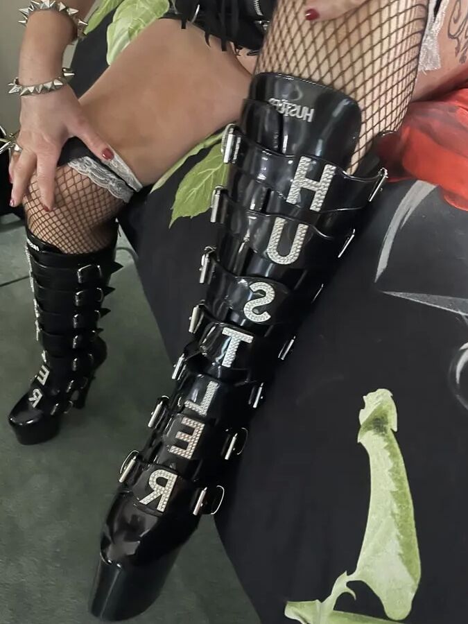 HUSTLER