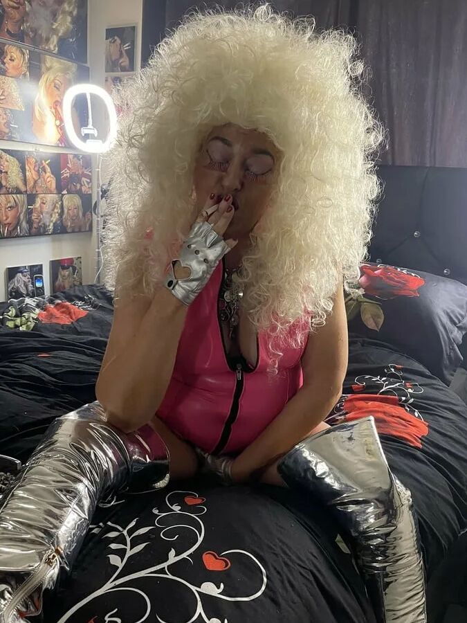 SLUT DIVA