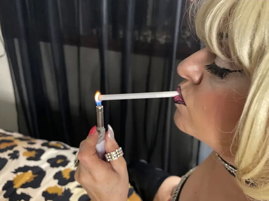 PRINCESS OF SMOKING
