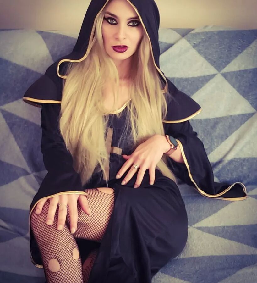 Halloween horny nun