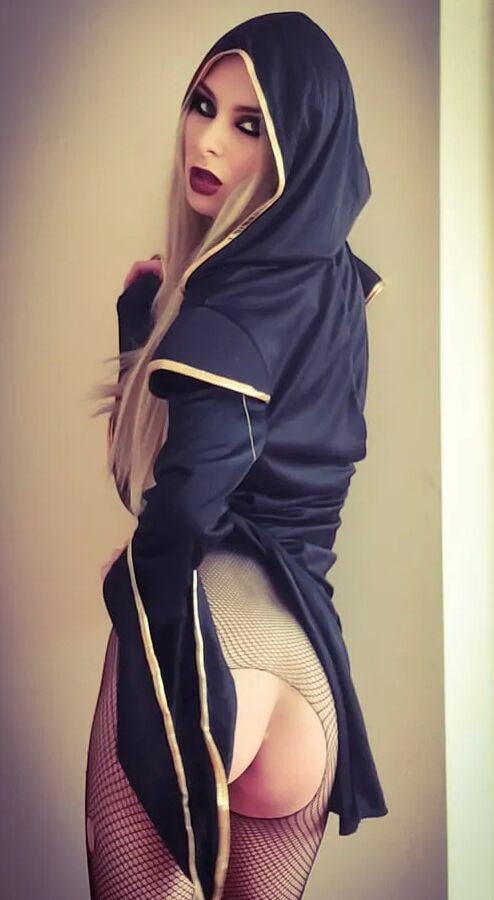 Halloween horny nun