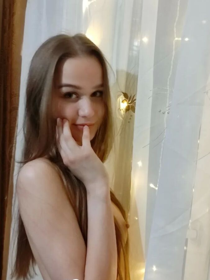 Cute amateur girlfriend teasing with some stripping