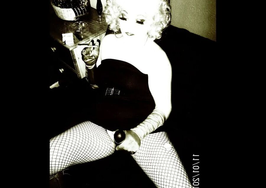 SHIRLEY HAVING FUN PT 25