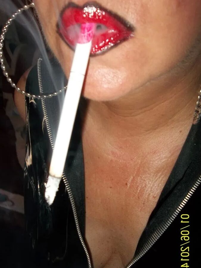 SMOKE SEX SUNDAY