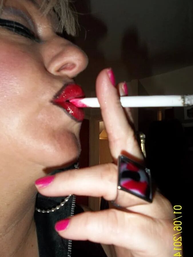 SMOKE SEX SUNDAY
