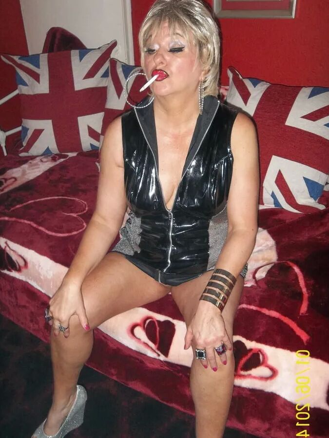 SMOKE SEX SUNDAY