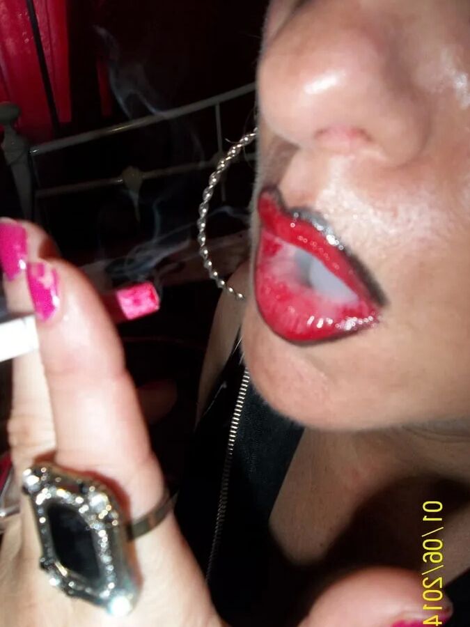 SMOKE SEX SUNDAY