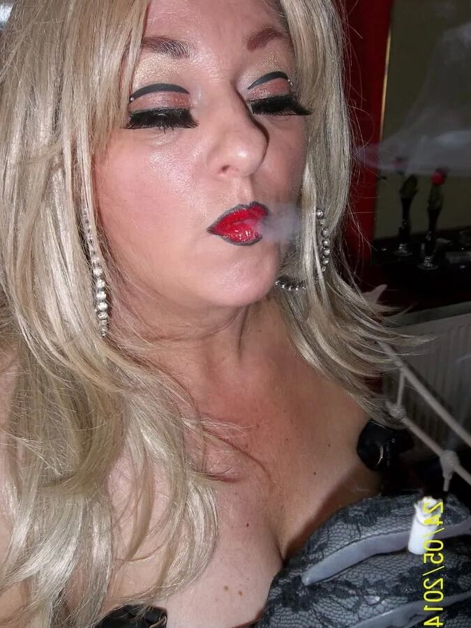 SLUT SATURDAY AFTERNOON