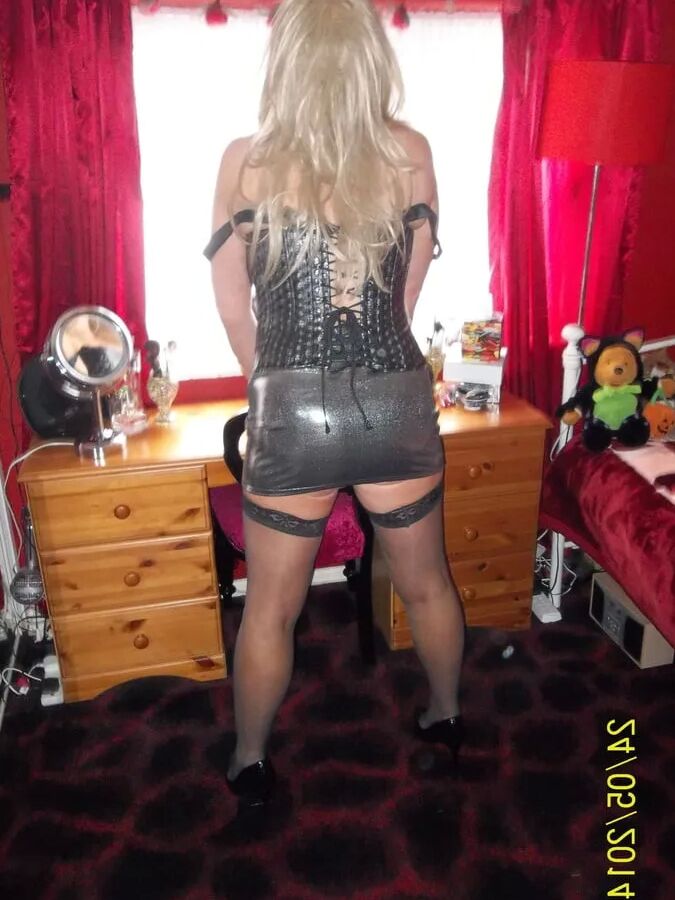 SLUT SATURDAY AFTERNOON