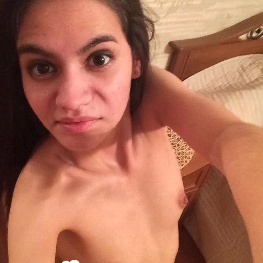 Serbian hottie shows a closeup of her cunt