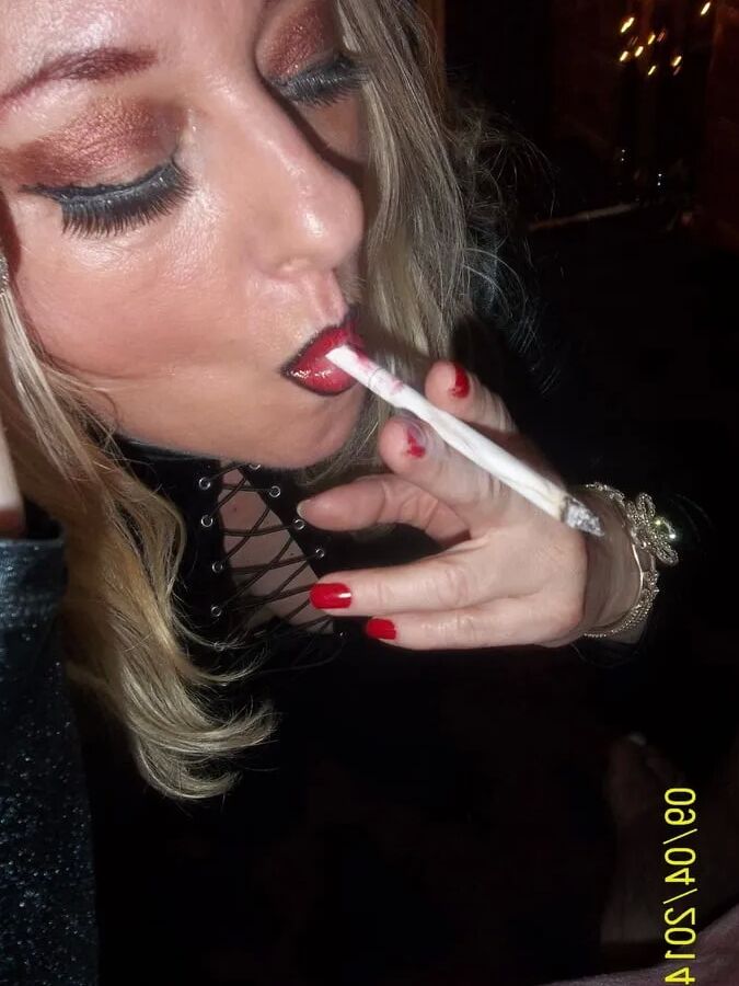 SMOKING DELIGHT