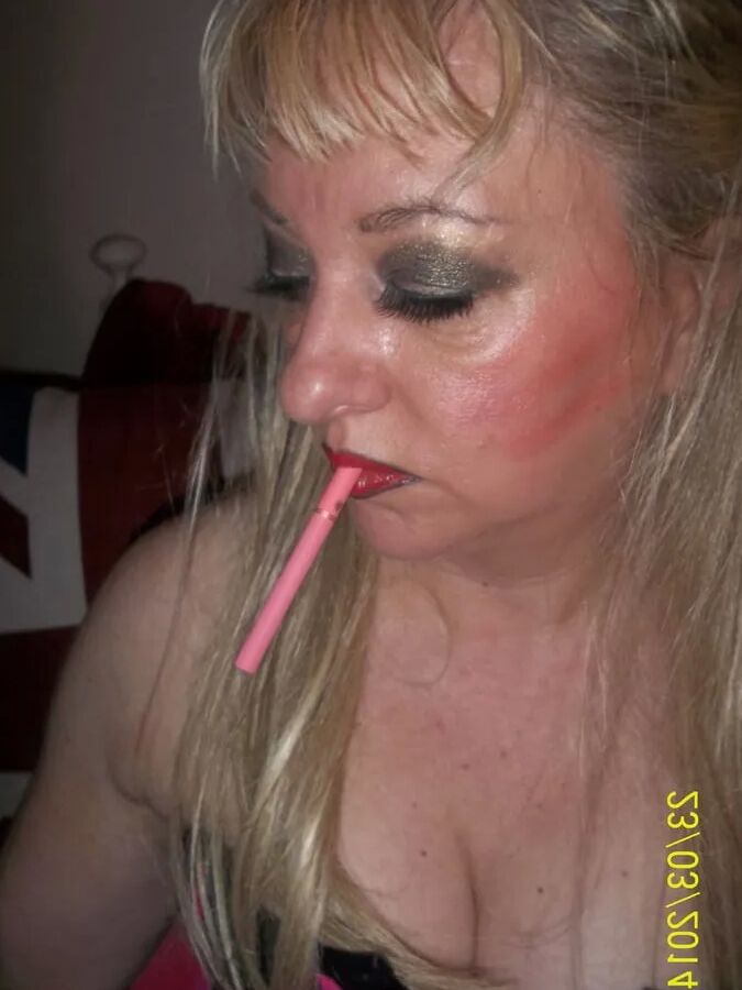 PRETTY PINK SUNDAY