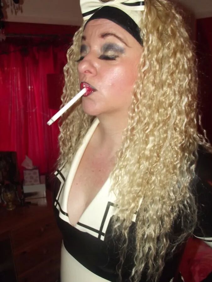 SMOKING SERVICE