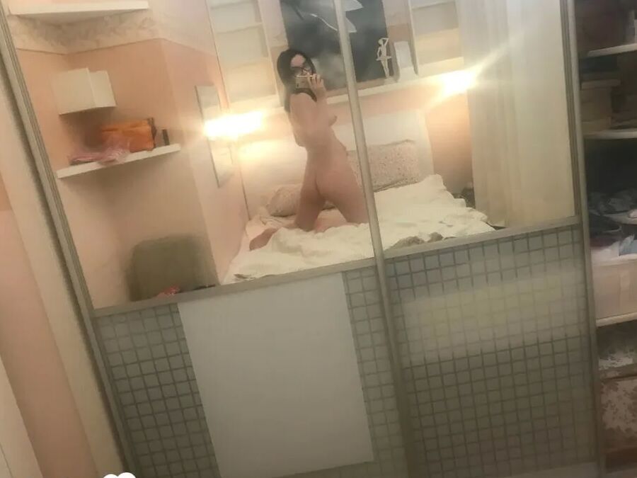 I love how I look in this mirror