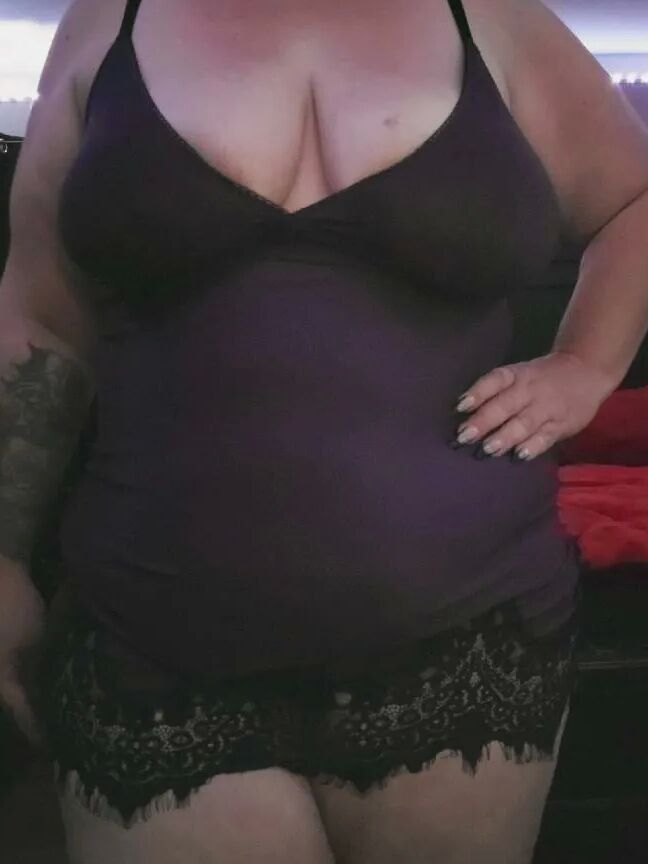 Sexy BBW in lingerie