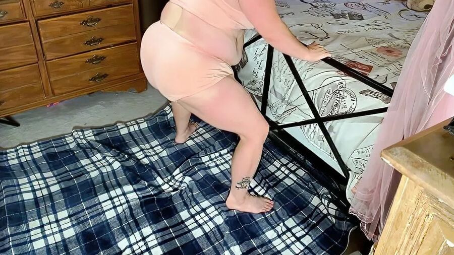 Sexy BBW Workout Booty Photoset