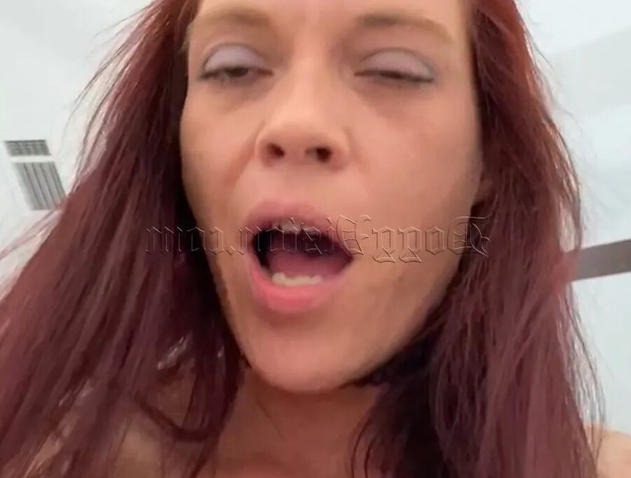 POV UpClose Long Pussy Lips CreamPie