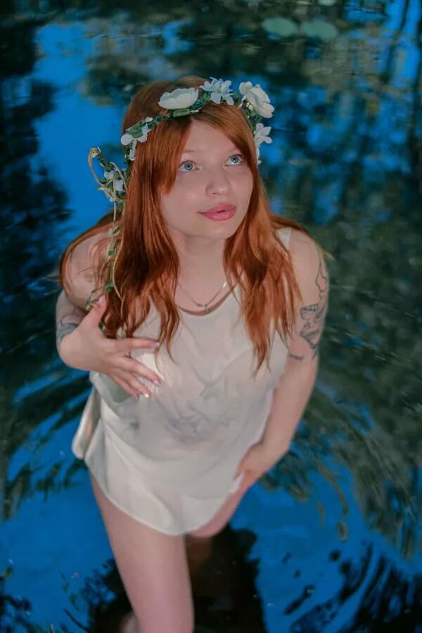 Julie Free Photos