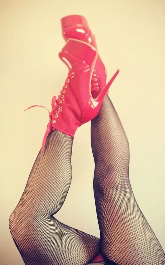 Curvy legs