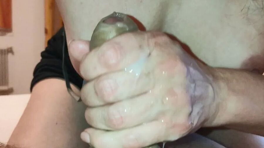 Sexy Mature Rubbing Pussy and Handjob
