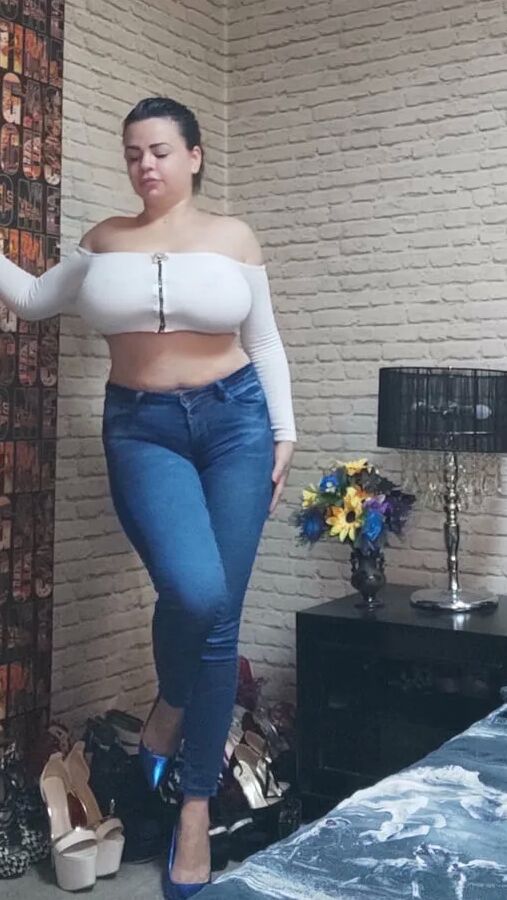 Samira Free Photos