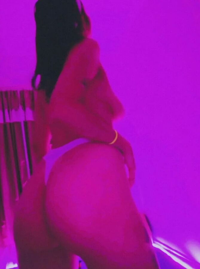 Kat Free Photos