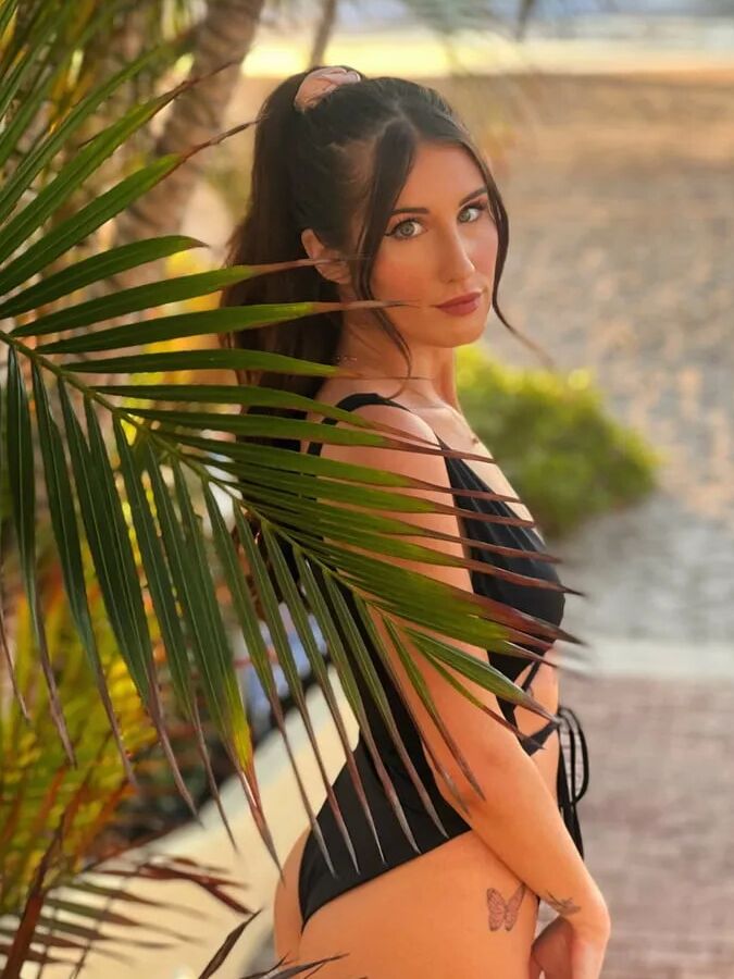 Ava Free Photos
