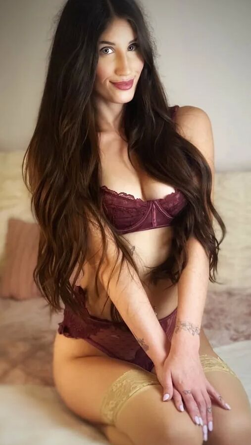 Ava Free Photos
