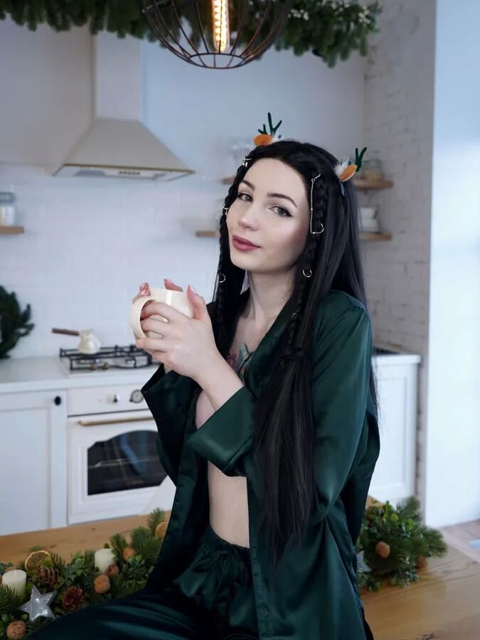 Lesya Moon Free Photos