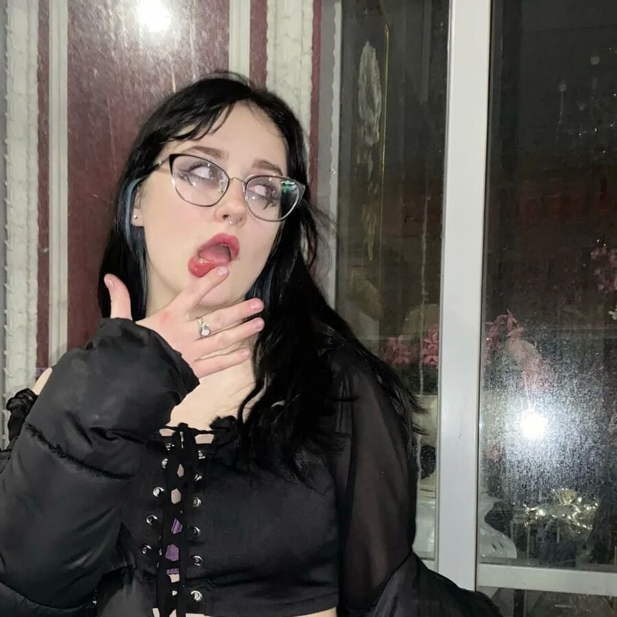 MonicaVenus Free Photos