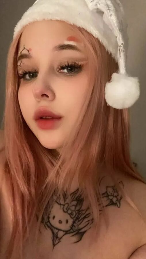 Amina Free Photos
