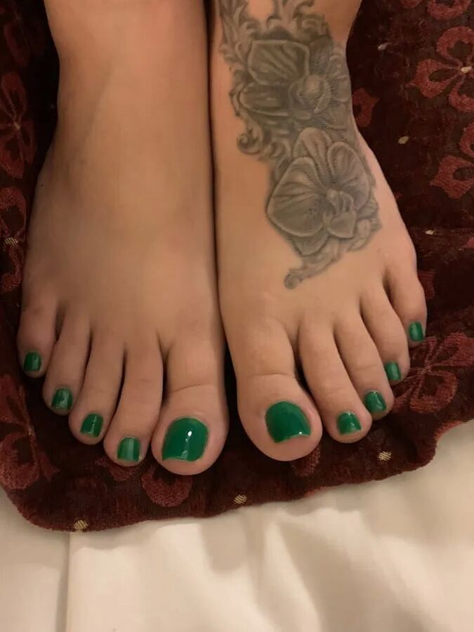 TNT Footwife Painted Toes 2