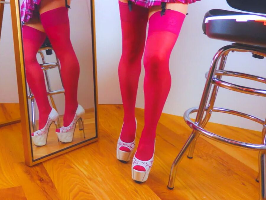 She's Pink and Loving the Color of Her Sexyiness