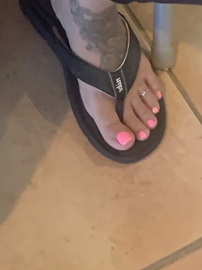 TNT Footwife Painted Toes 1