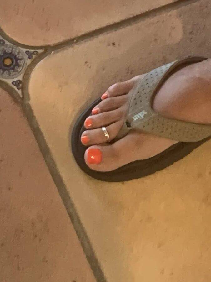 TNT Footwife Painted Toes 1