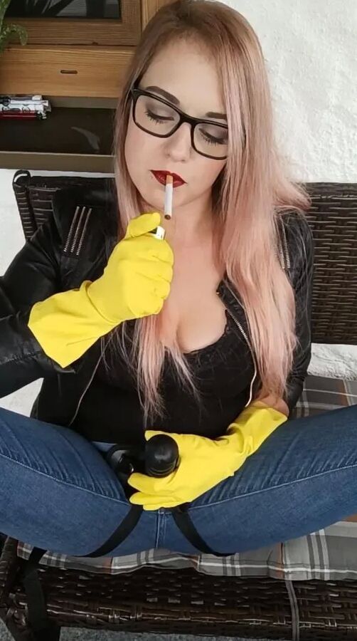 Smoking fetish