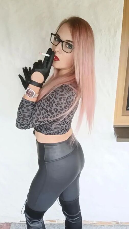 Smoking fetish