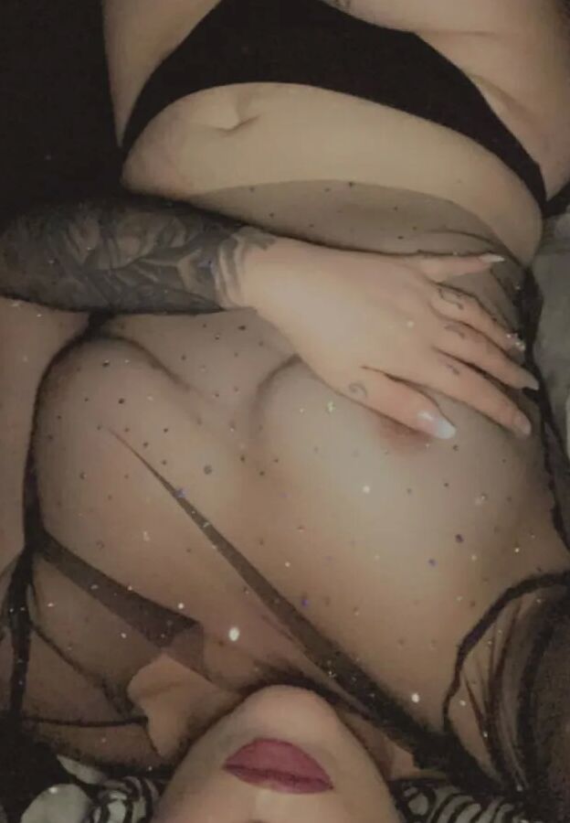 Tattooed pawg