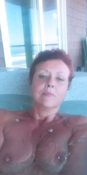 Fun times at the beach in April 2021 with cleanjean