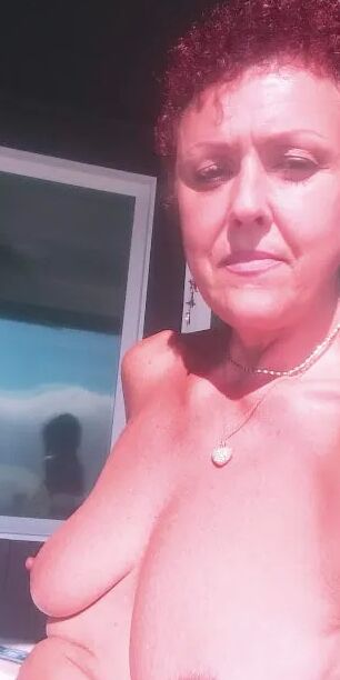 Fun times at the beach in April 2021 with cleanjean