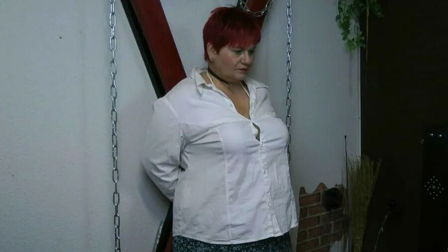 Unset plump tits spanked